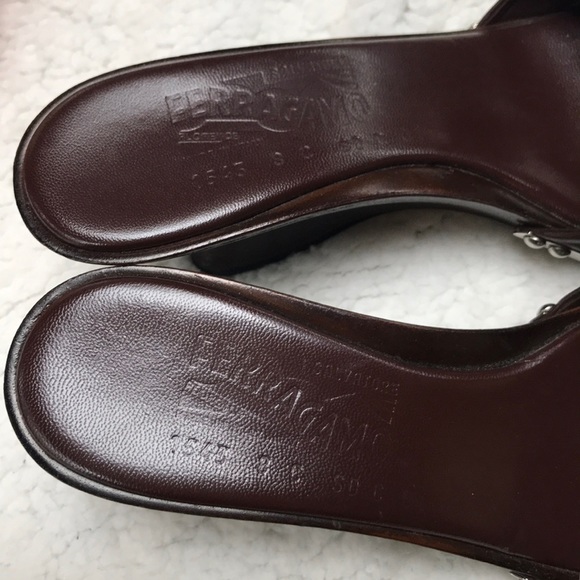 ⭐️Caterina Salvatore Ferragamo slides - Picture 5 of 6